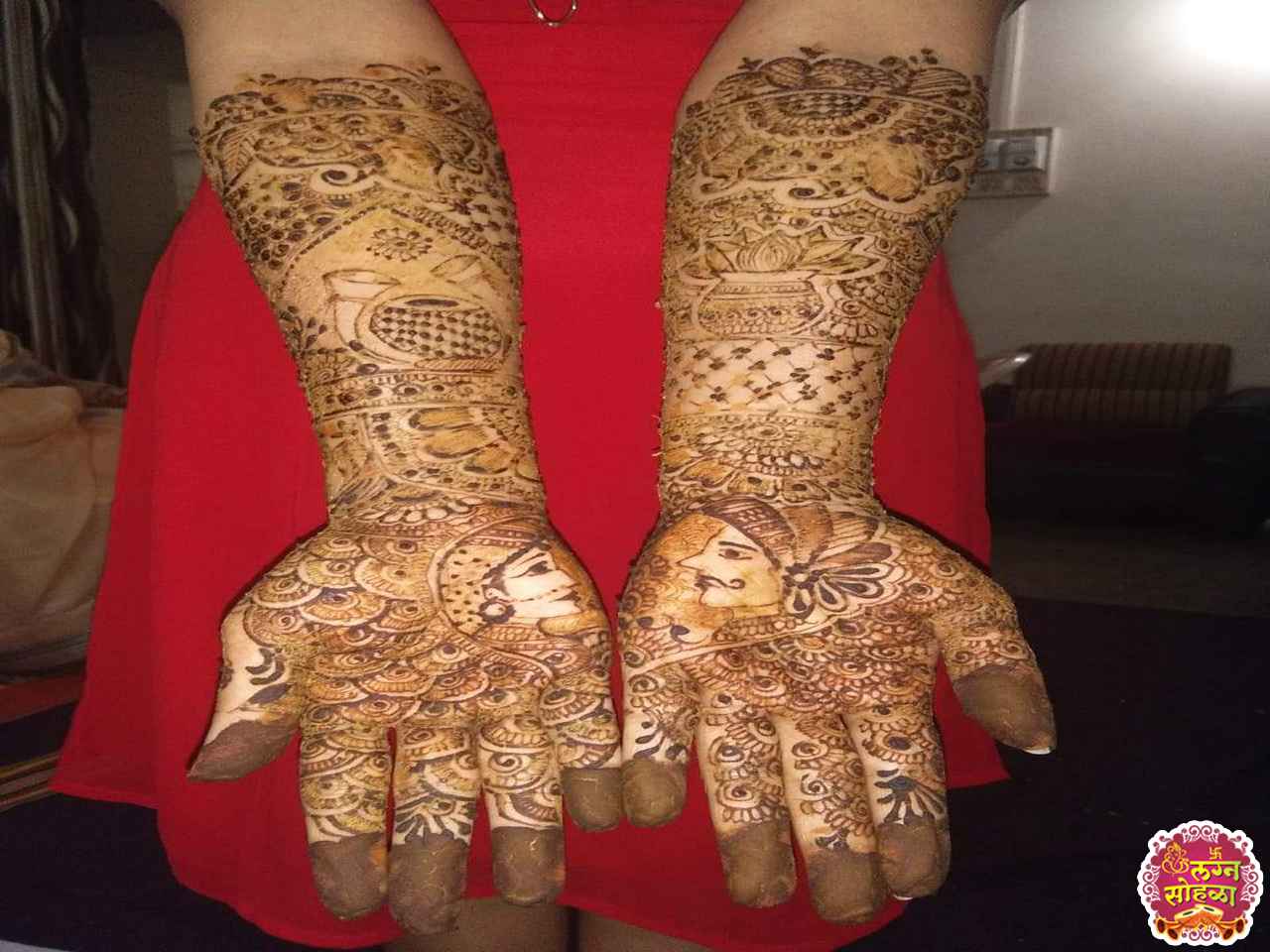 Bridal Mehendi artist services.